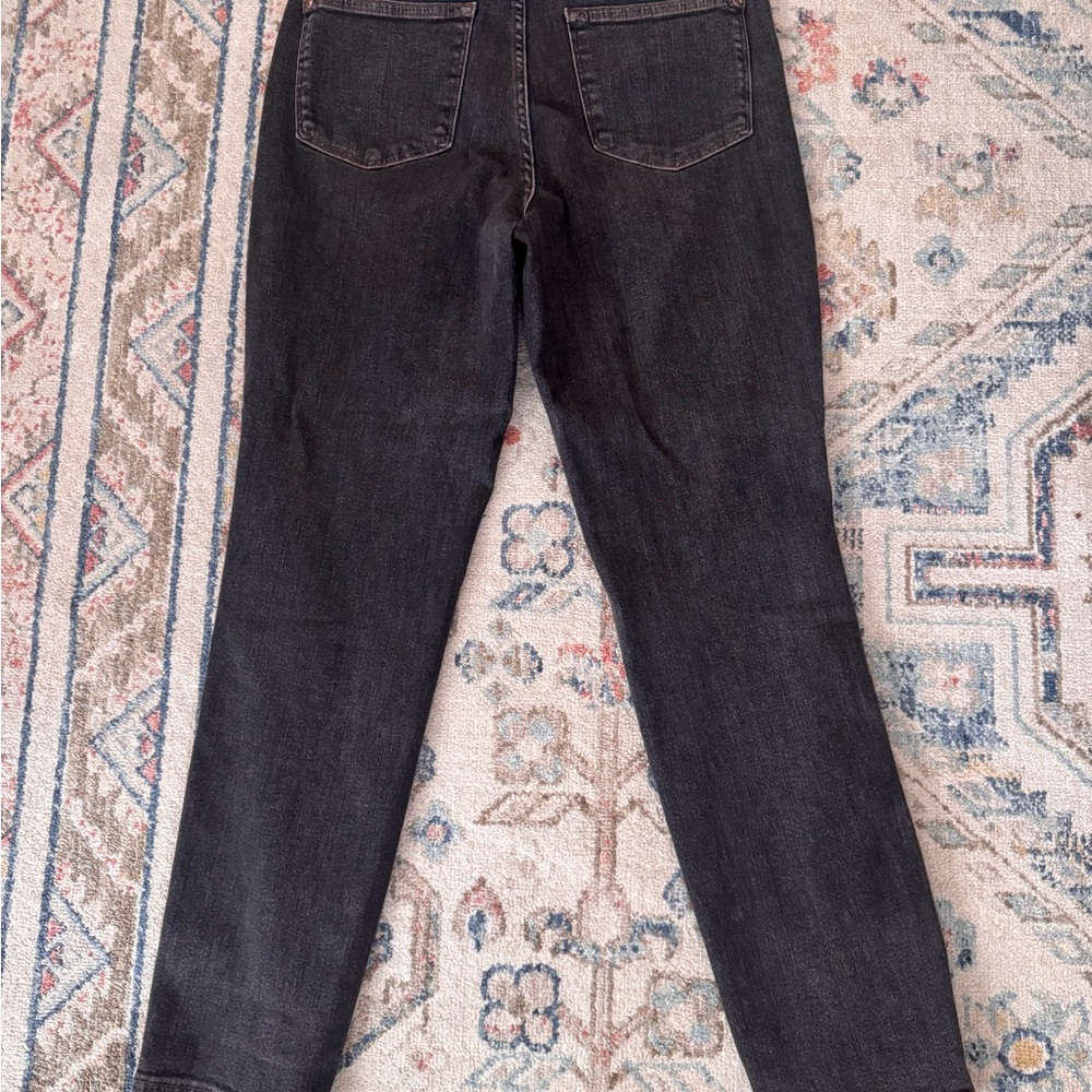 Judy Blue Classic Black Women's Jeans - Picture 2 of 3